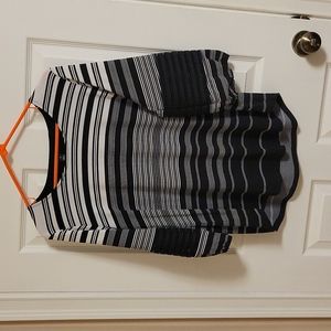 Alfani black and white top